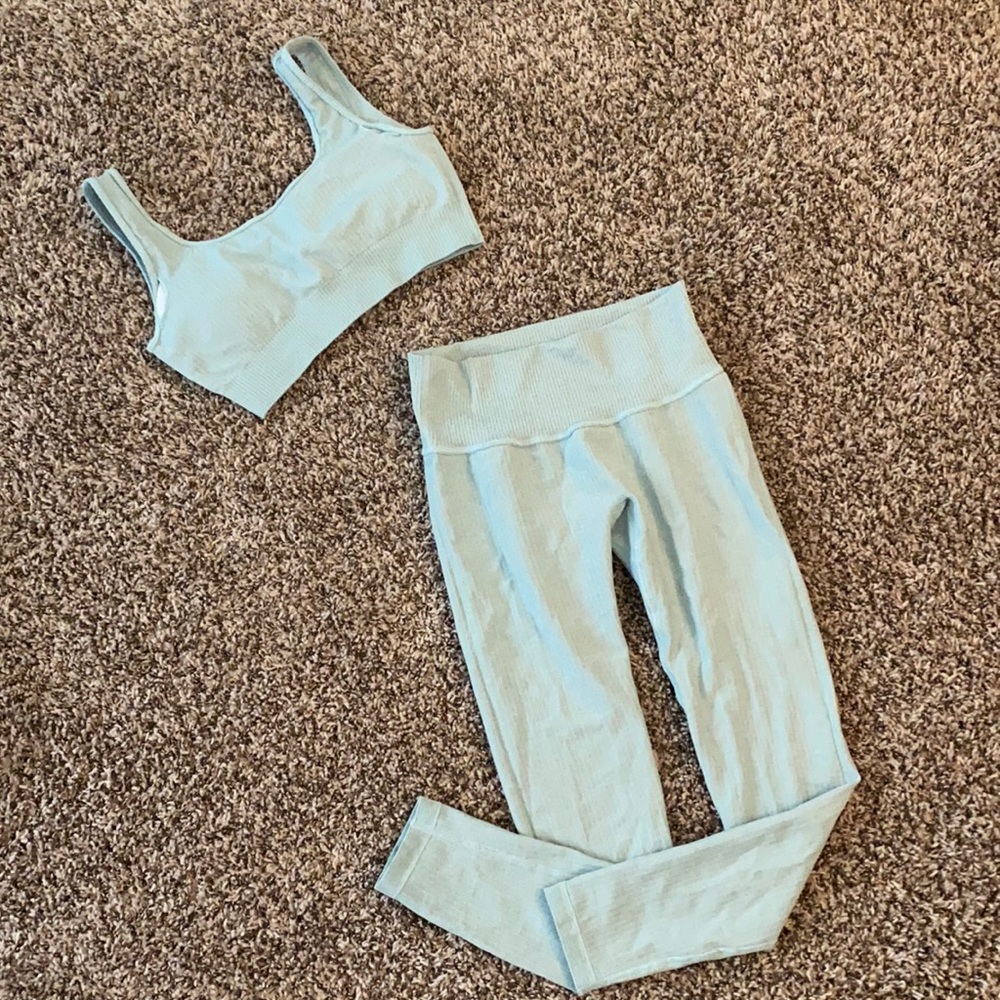 Jetjoy Ribbed Seamless Sports Bra & Leggings Set